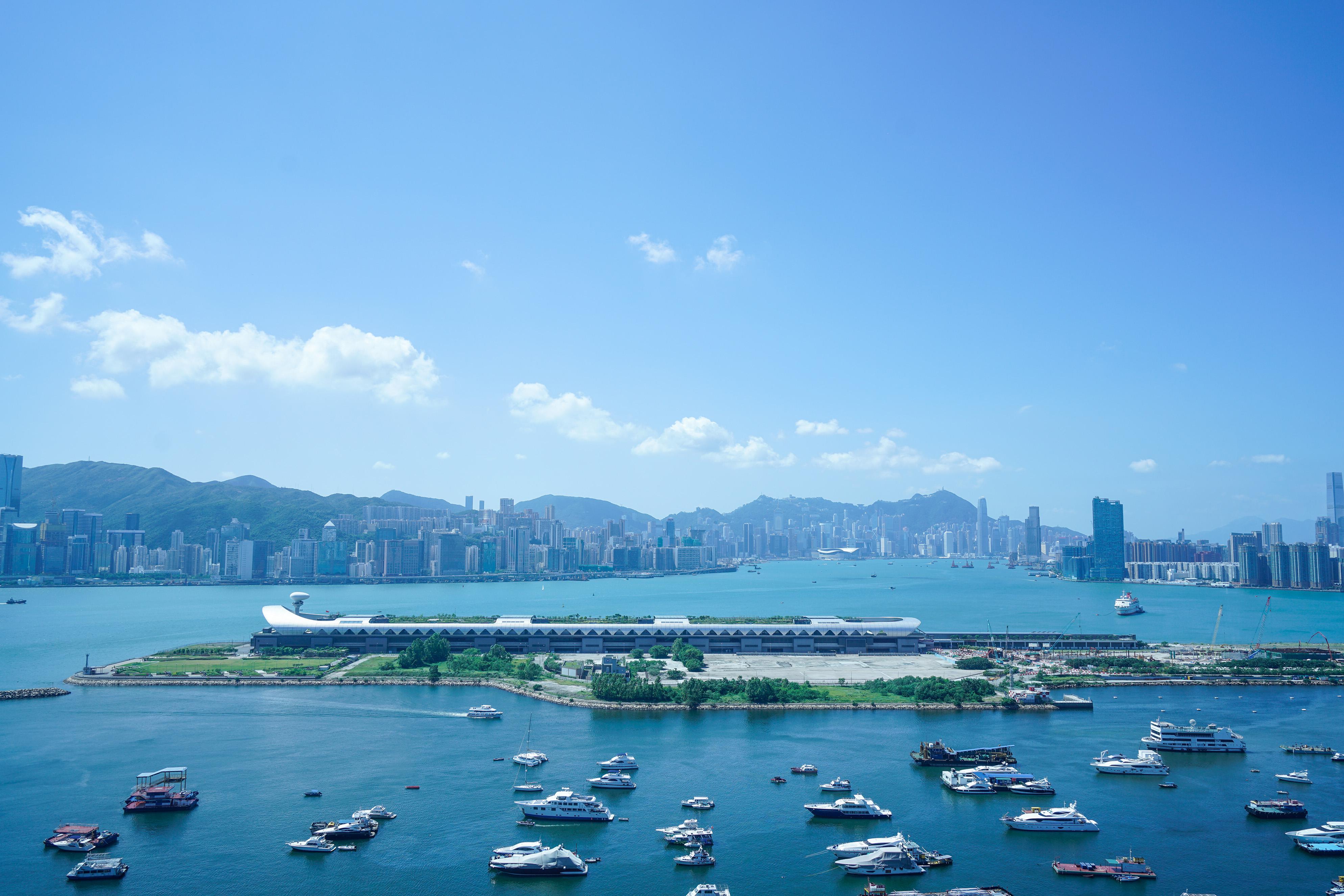 Номер гонконга. Harbour Grand Hong Kong пляж. Деревня на воде Гонконг. Hong Kong Harbour 1972. Картинки на рабочий стол Гонконг пляжи.